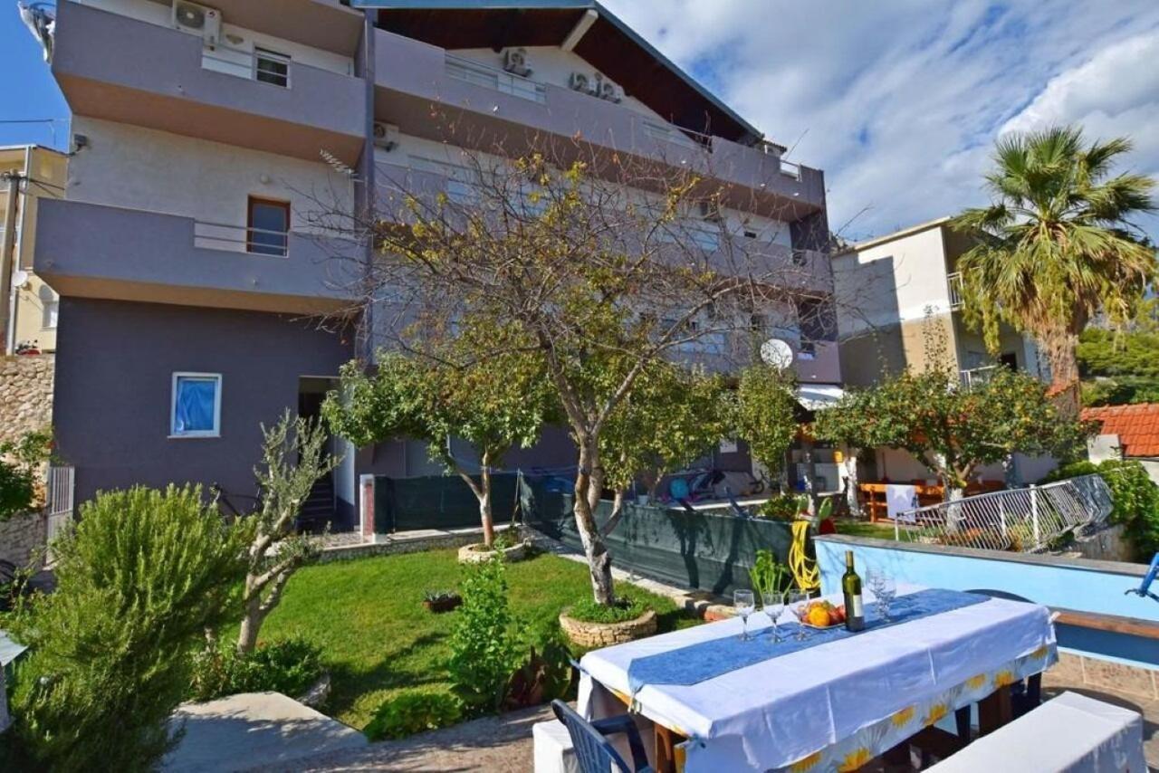 Apartment Rene Omiš Exterior foto