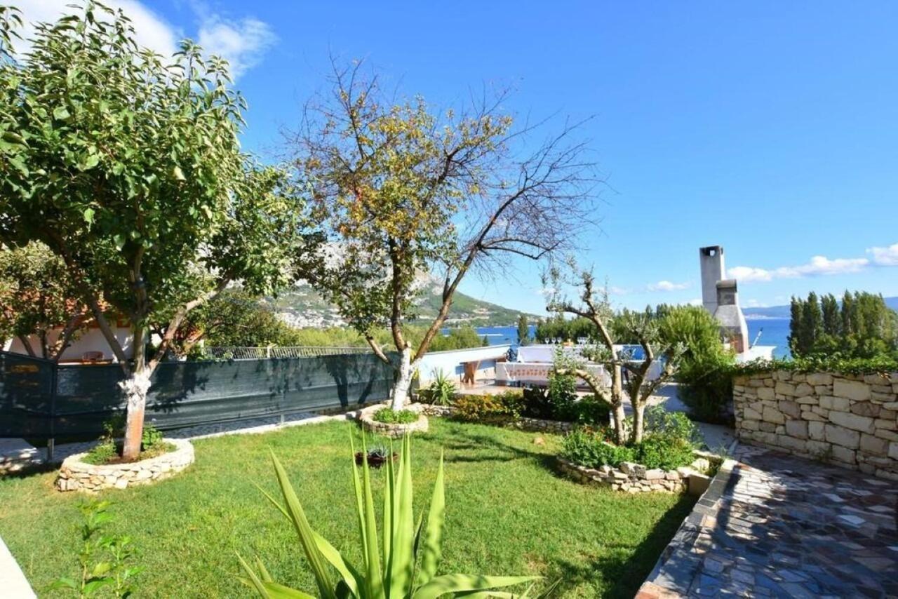 Apartment Rene Omiš Exterior foto